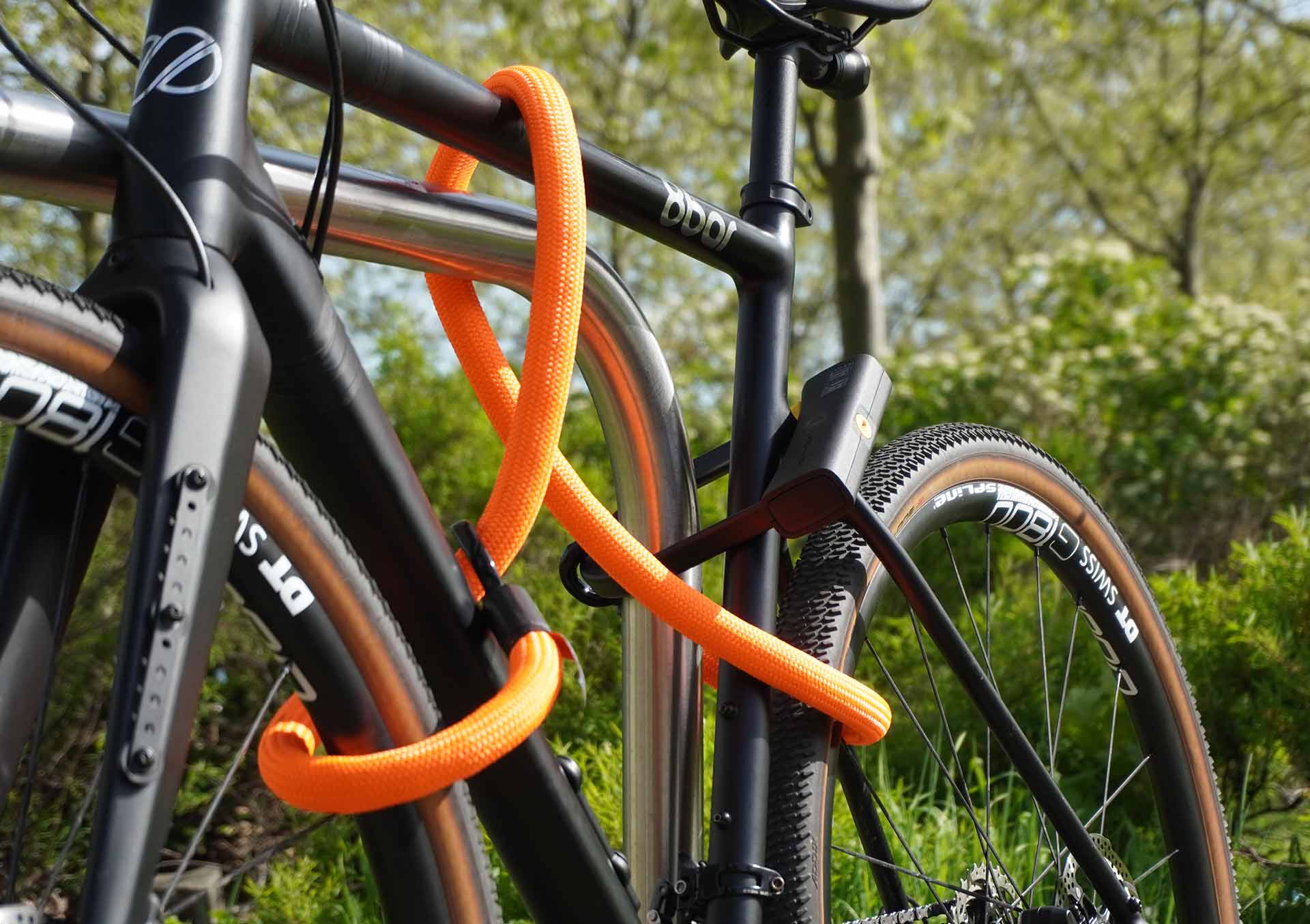 eyelet 160 cm D-lock acid orange 2