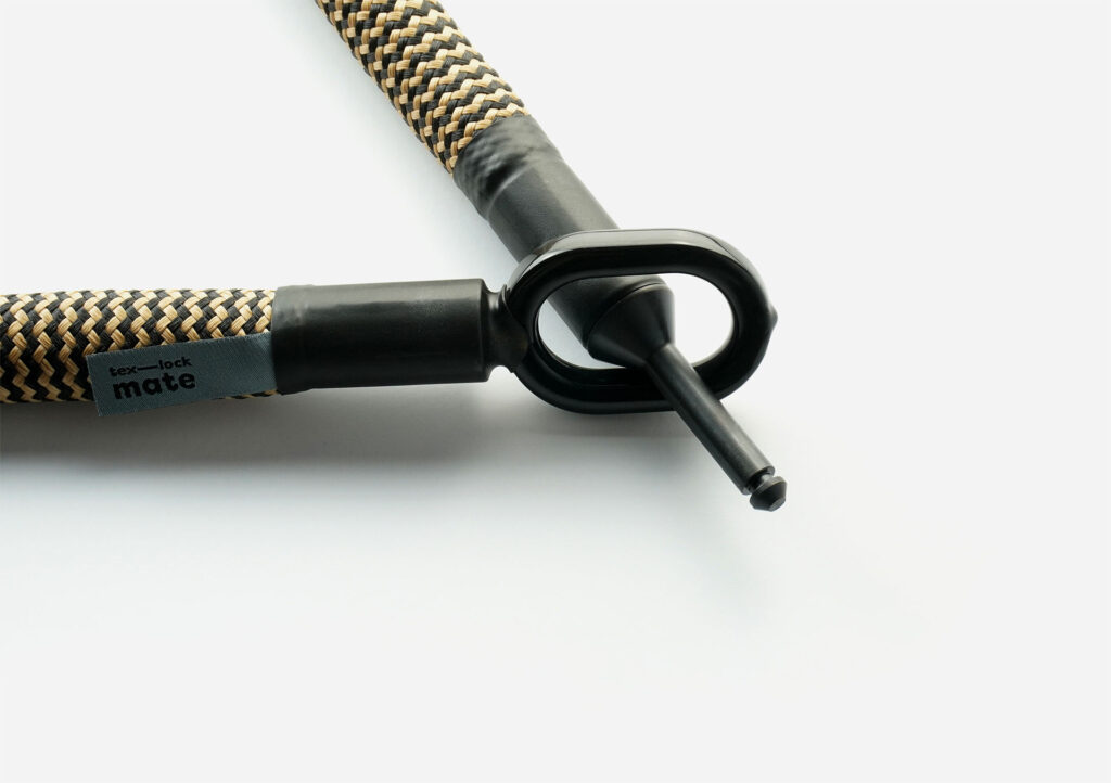 Locking bolt of the tex–lock mate  in wild hemp through metal eyelet