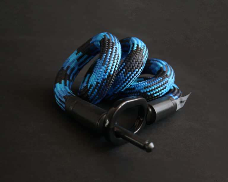 Flexible Rahmenschloss-Verlängerung tex-lock mate mit Universal-Bolzen in morpho blue