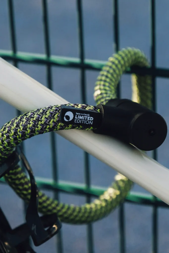 limited edition tex–lock orbit one spirit an Zaun und Fahrradrahmen